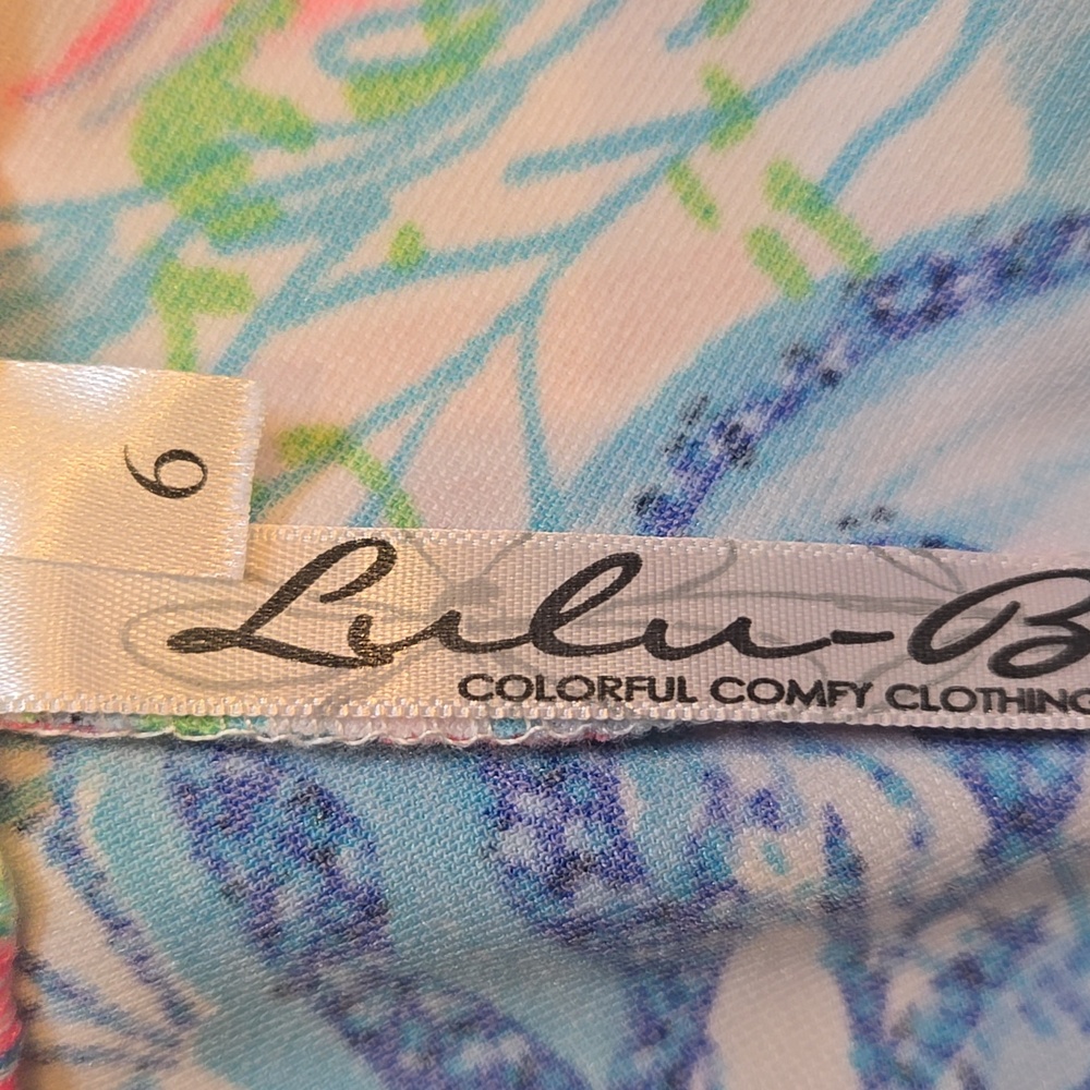 Lulu-B Colorful Shell/Ocean Print  Stretch Capri Pants - Picture 5 of 9